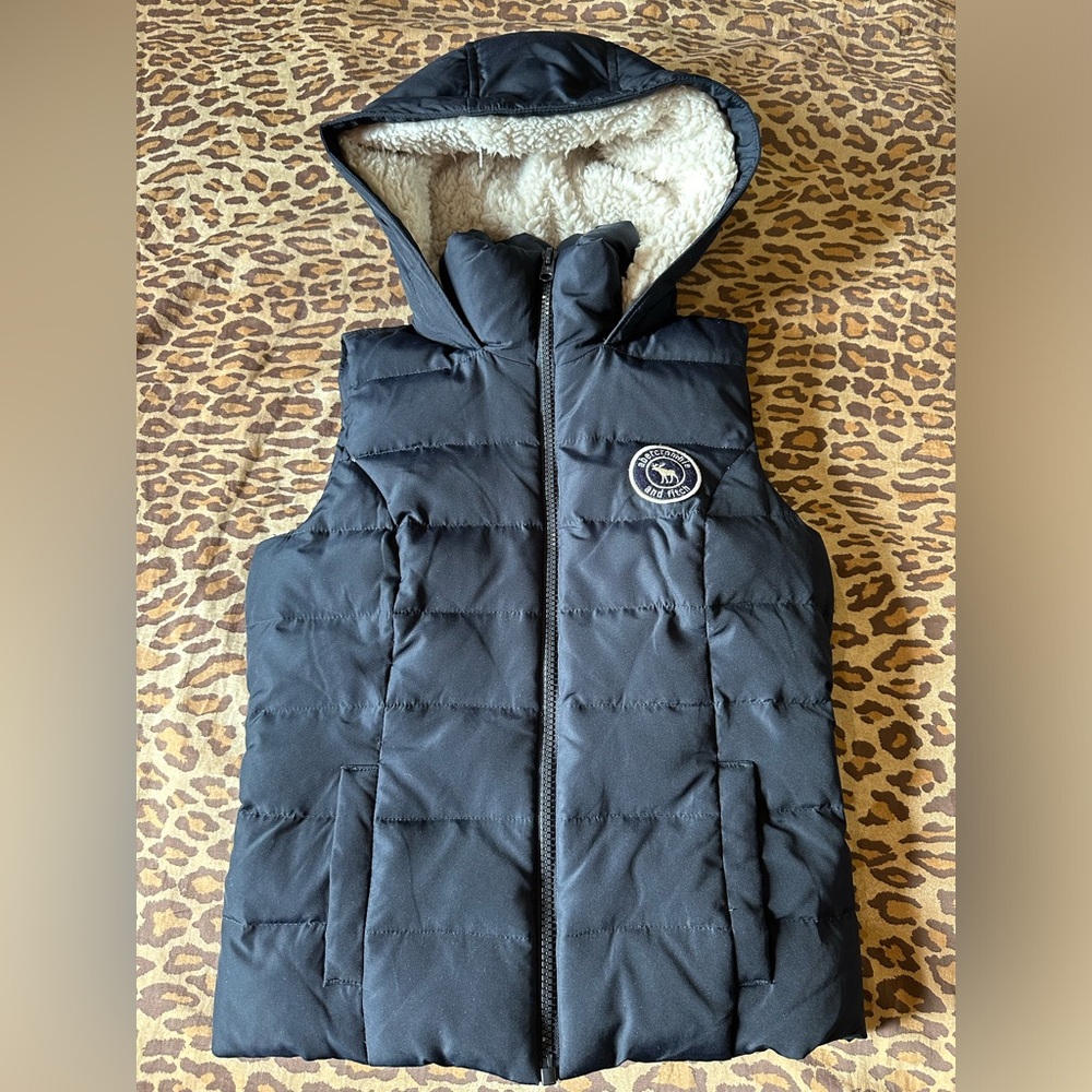 Abercrombie kids girls size L hooded vest navy